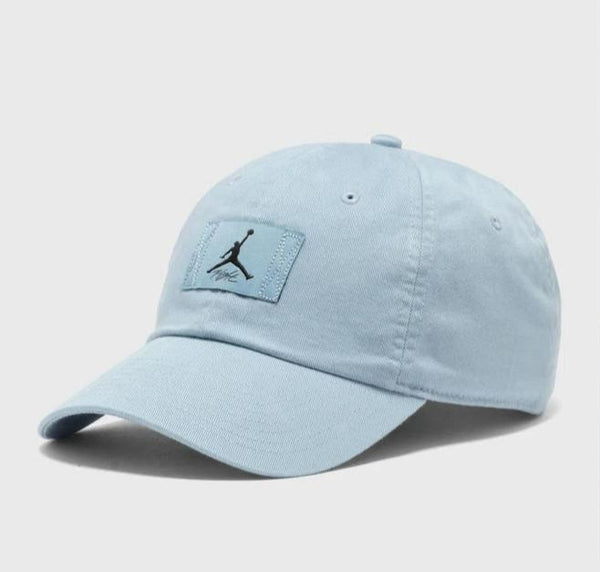 NIKE CAPS