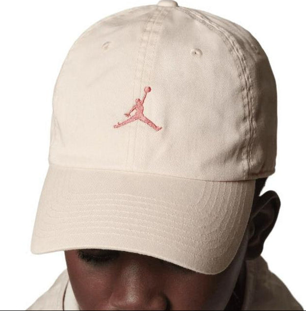 NIKE CAPS